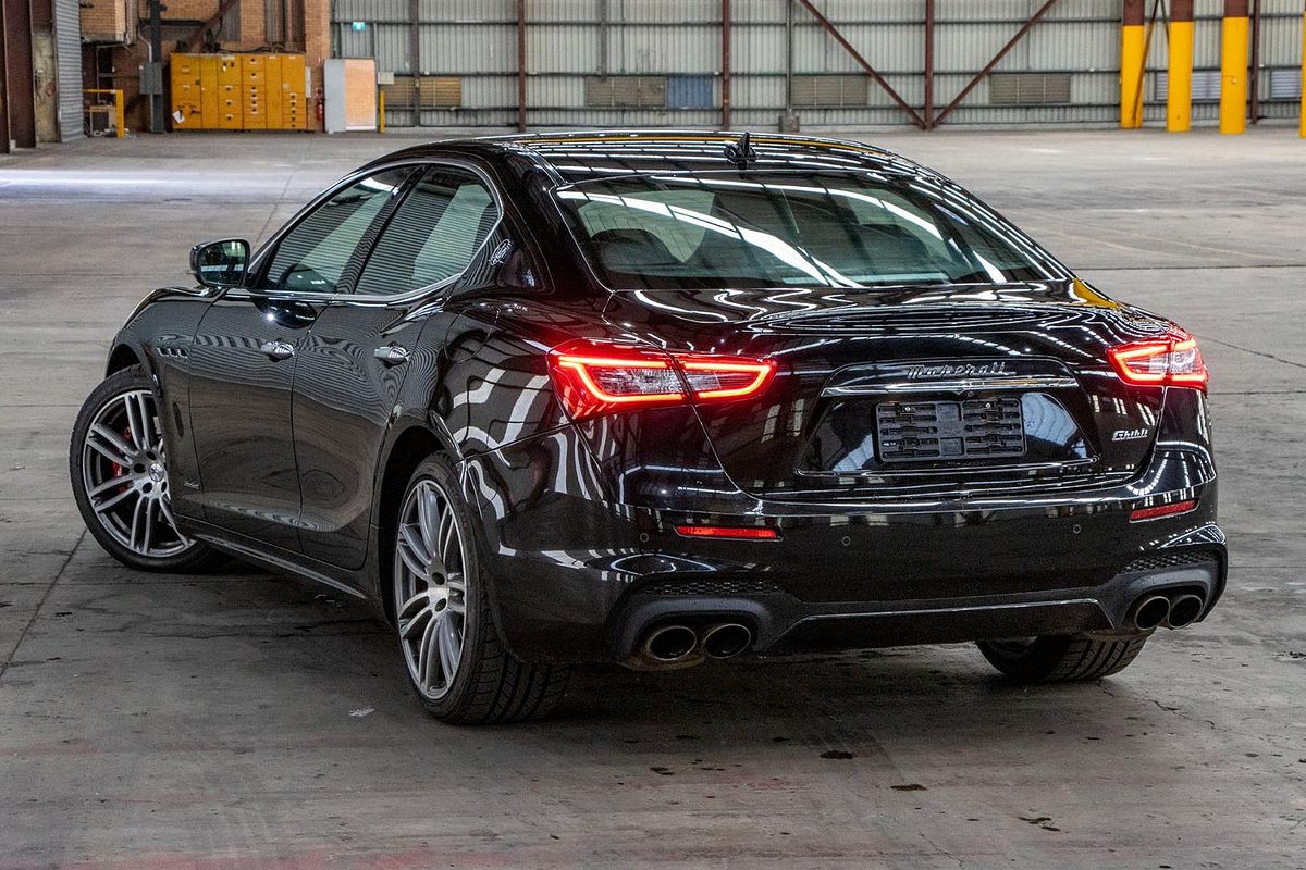 2018 Maserati Ghibli GranSport M157