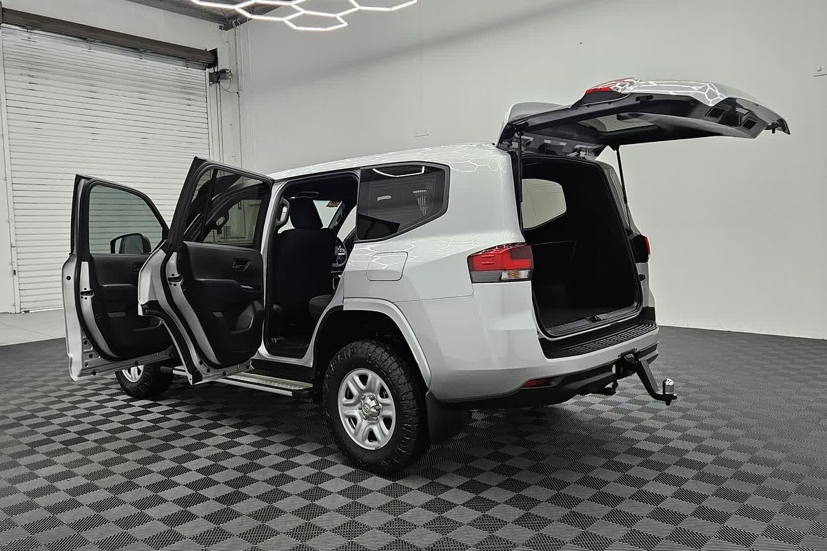 2025 Toyota Landcruiser GX FJA300R