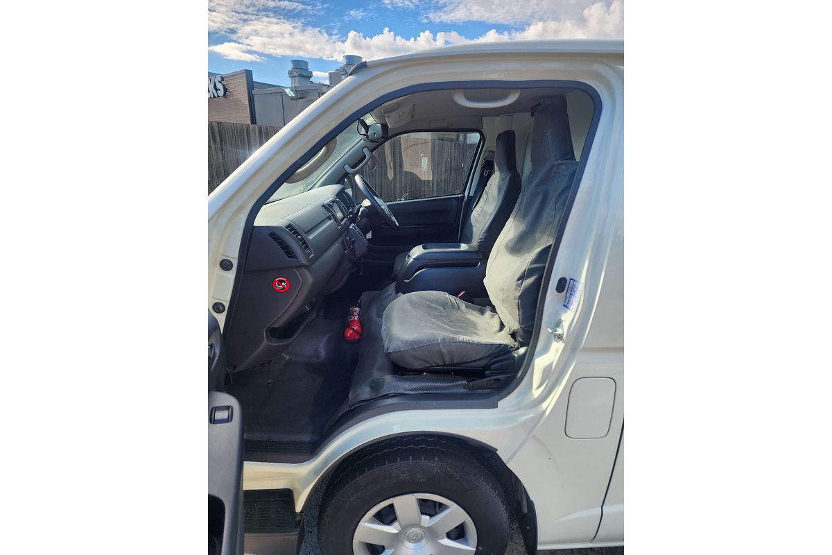 2019 Toyota Hiace KDH201R LWB image 11