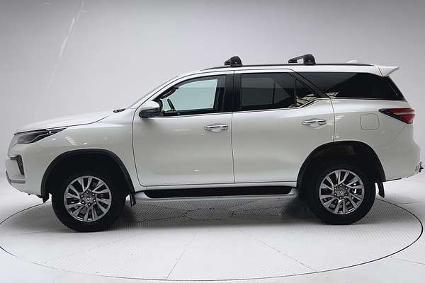 2022 Toyota Fortuner Crusade GUN156R thumb-4