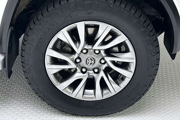 2022 Toyota Fortuner Crusade GUN156R thumb-9