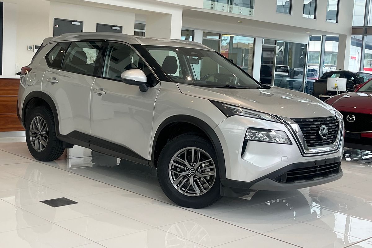 2024 Nissan X-TRAIL ST T33