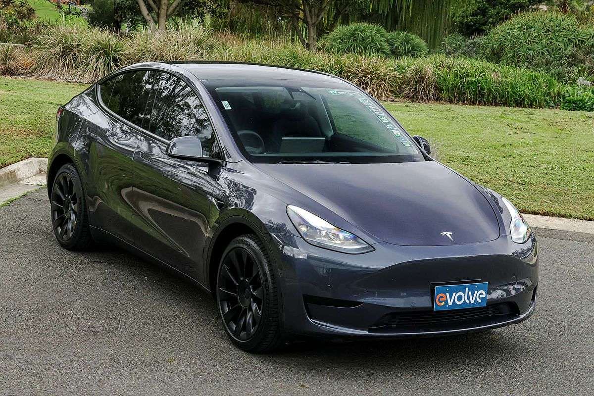 2023 Tesla Model Y Rear-Wheel Drive