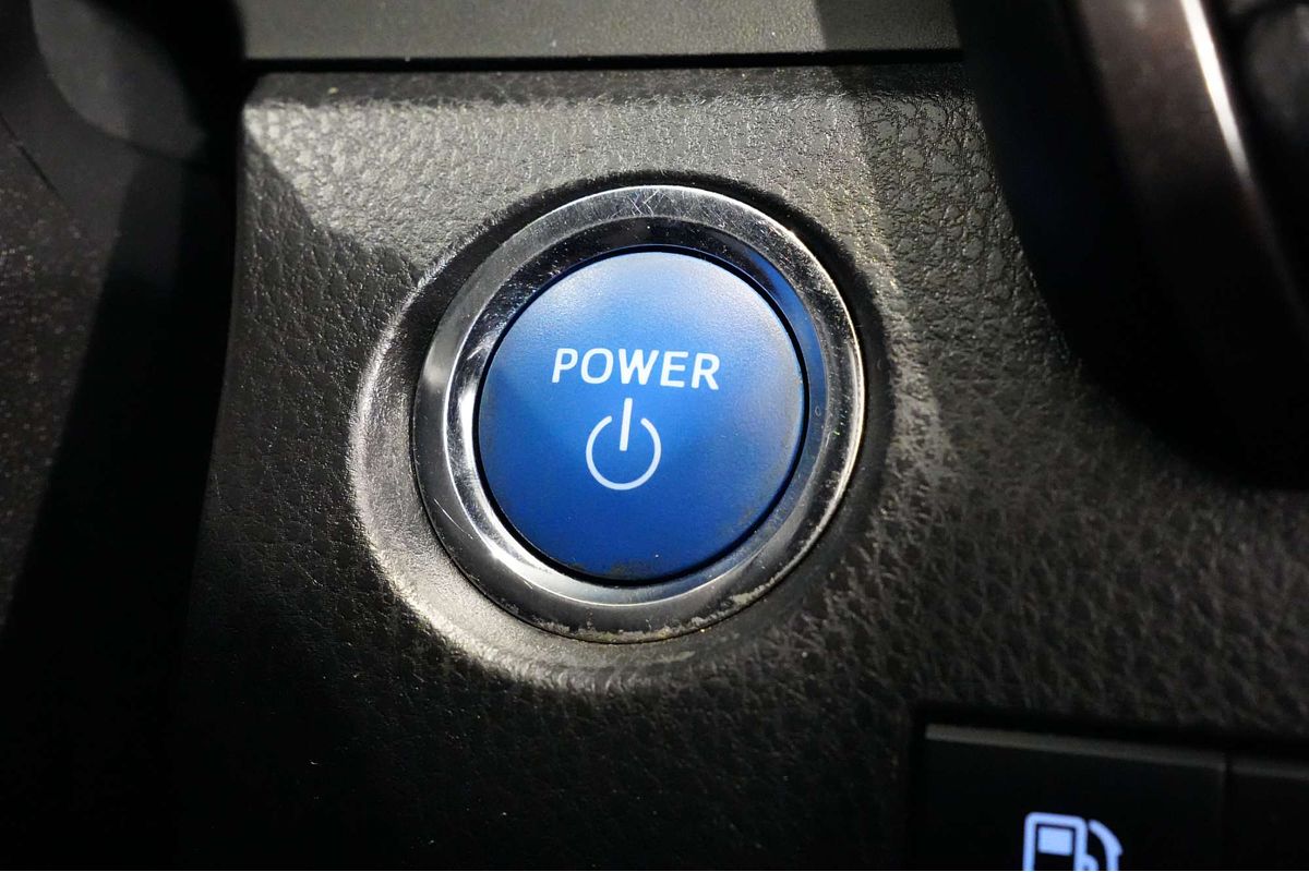 2020 Toyota Camry Ascent AXVH71R