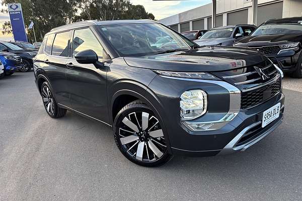 2025 Mitsubishi Outlander Exceed ZM