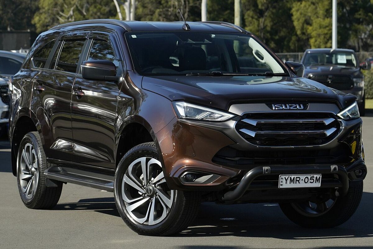 2022 Isuzu MU-X LS-T