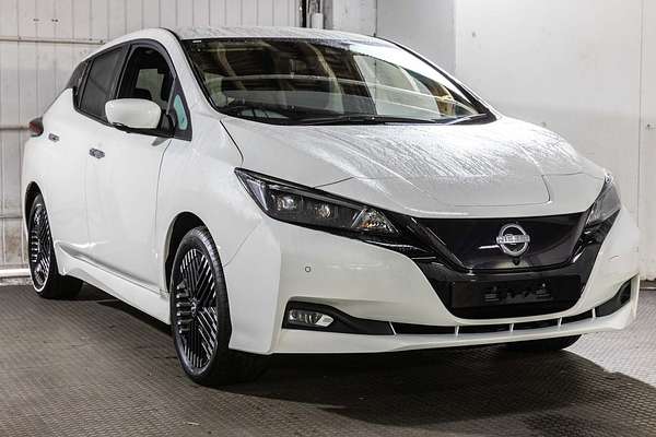 2024 Nissan LEAF ZE1