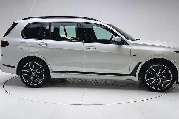 2022 BMW X7 xDrive40d M Sport G07 LCI thumb-8