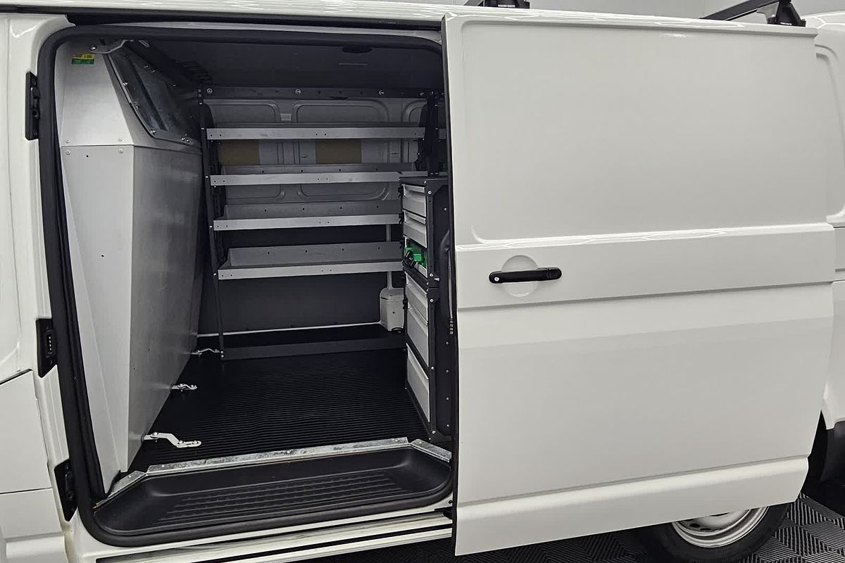2023 Volkswagen Transporter TDI340 T6.1 LWB