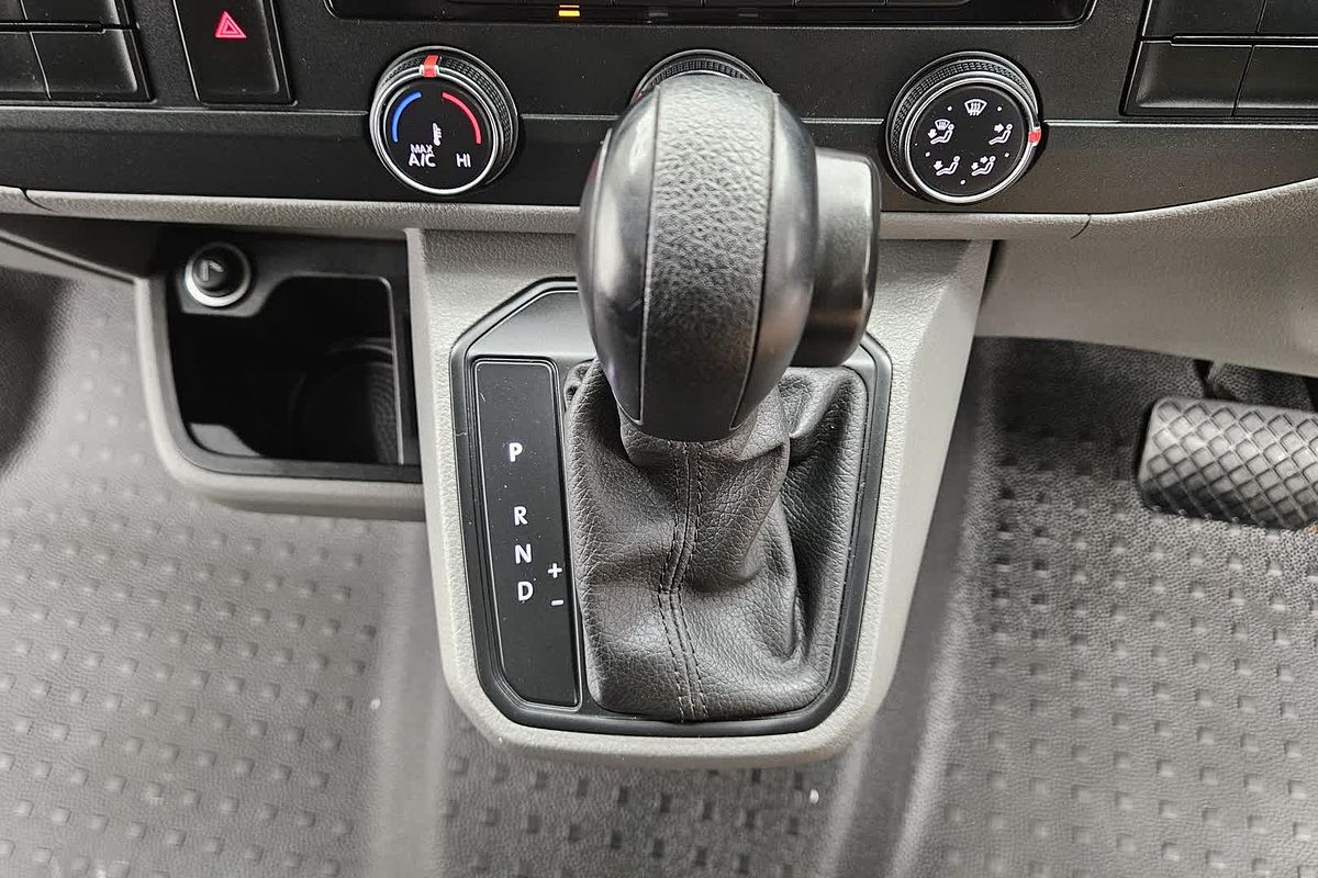 2023 Volkswagen Transporter TDI340 T6.1 LWB