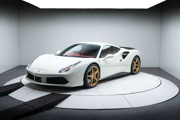 2017 Ferrari 488 GTB F142