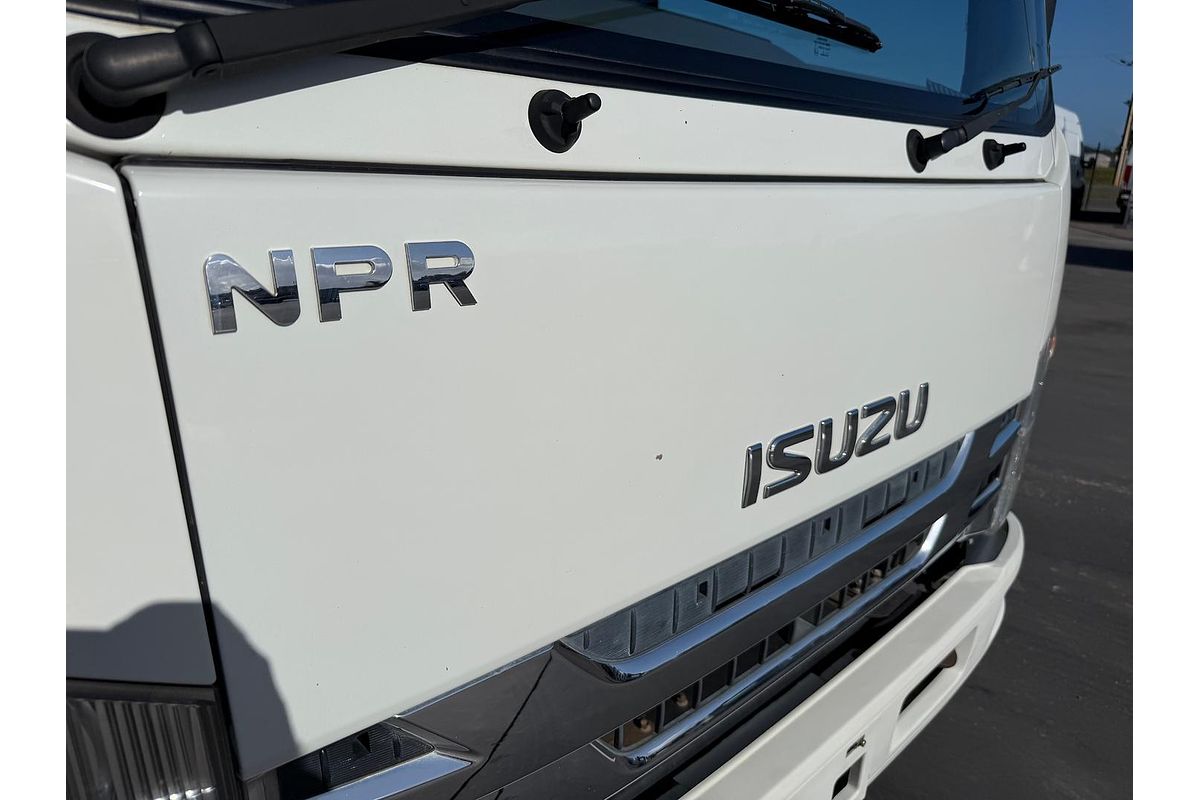 2018 Isuzu N Series NPR 45/55-155 image 14