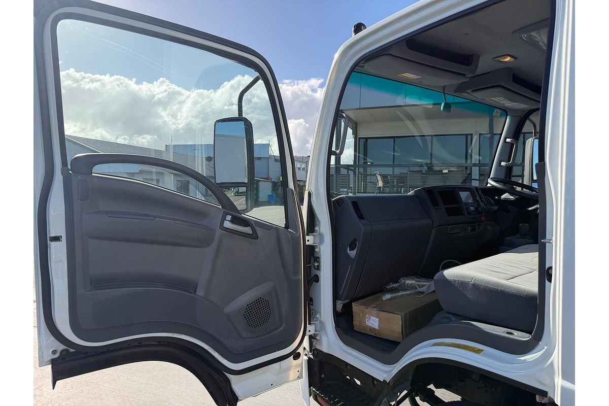2018 Isuzu N Series NPR 45/55-155 image 22