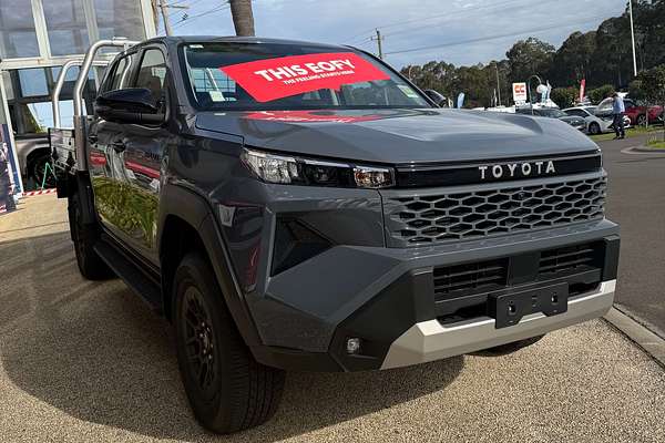 2025 Toyota Hilux SR GUN226R