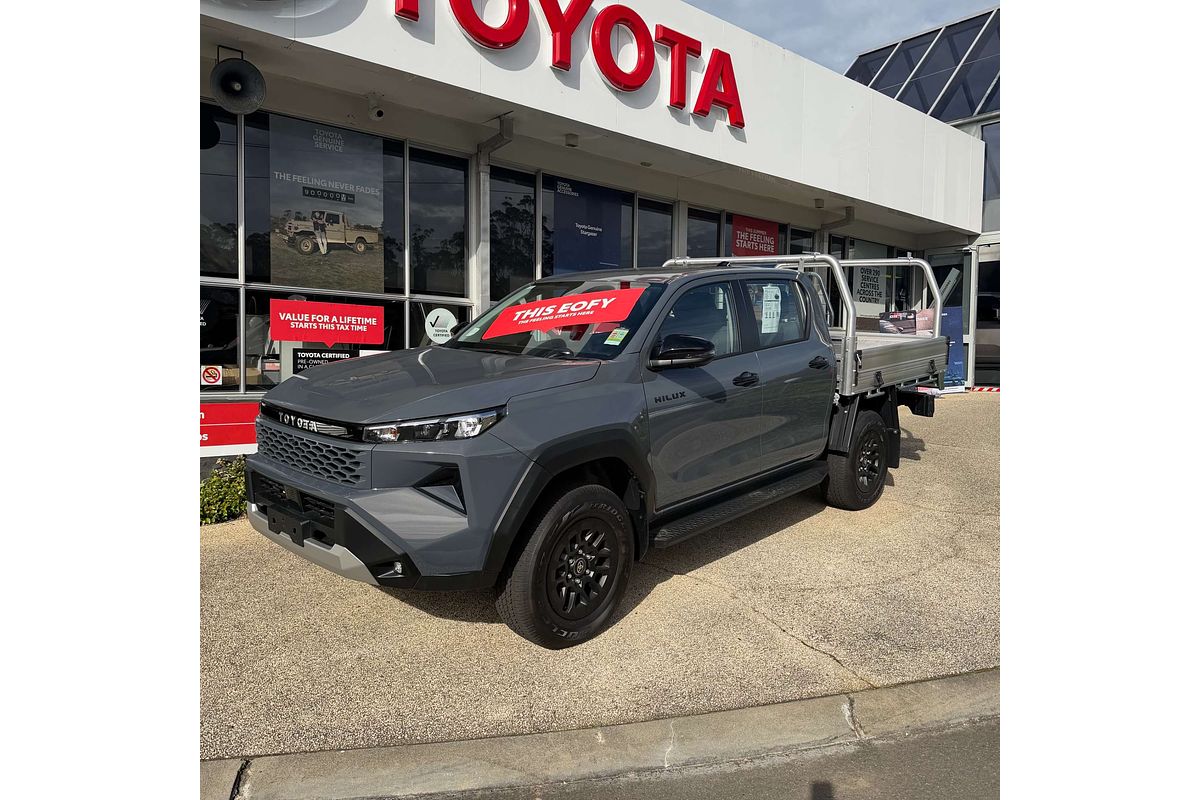 2025 Toyota Hilux SR GUN226R