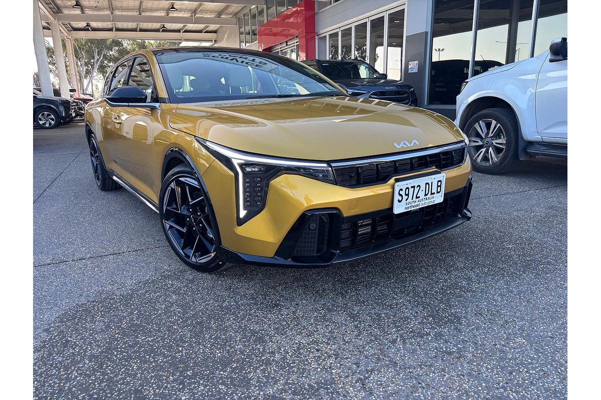 2025 Kia K4 GT-Line CL4m