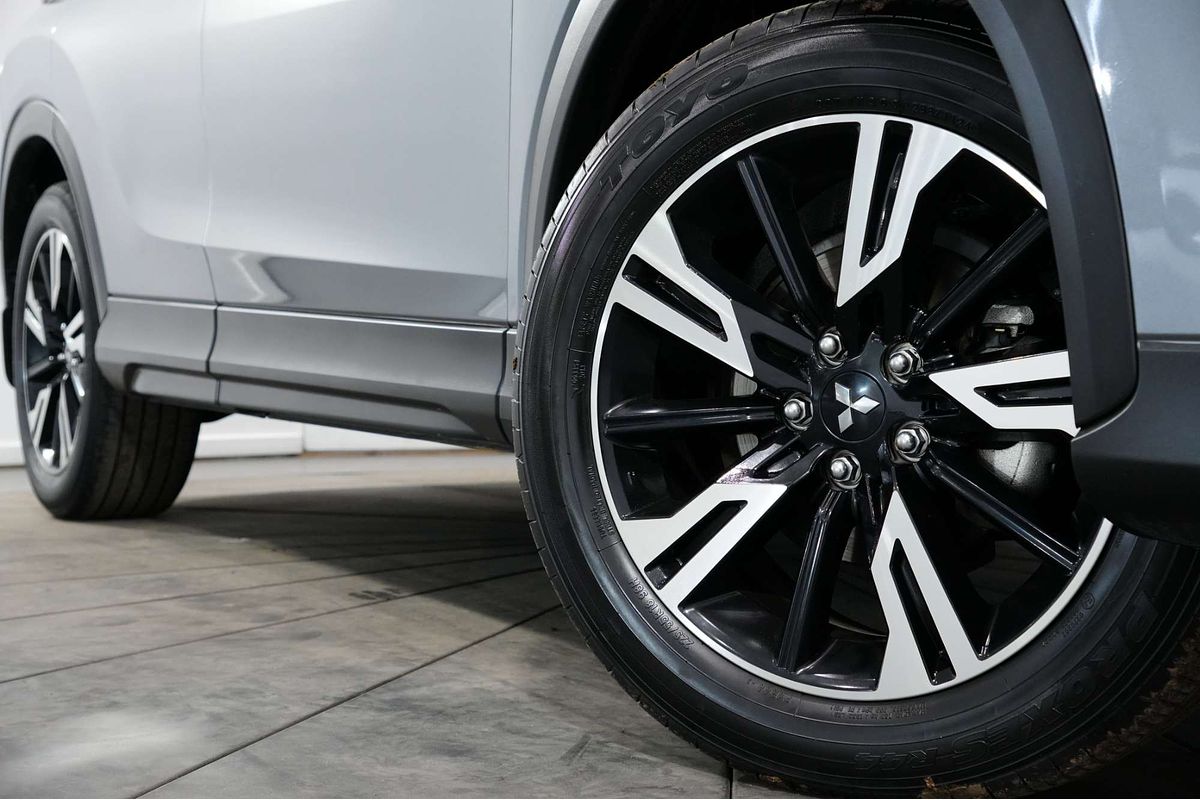2023 Mitsubishi Eclipse Cross LS YB