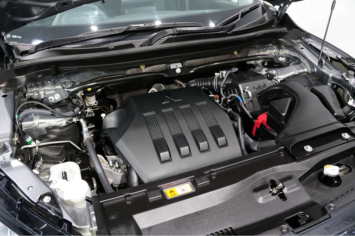 2023 Mitsubishi Eclipse Cross LS YB