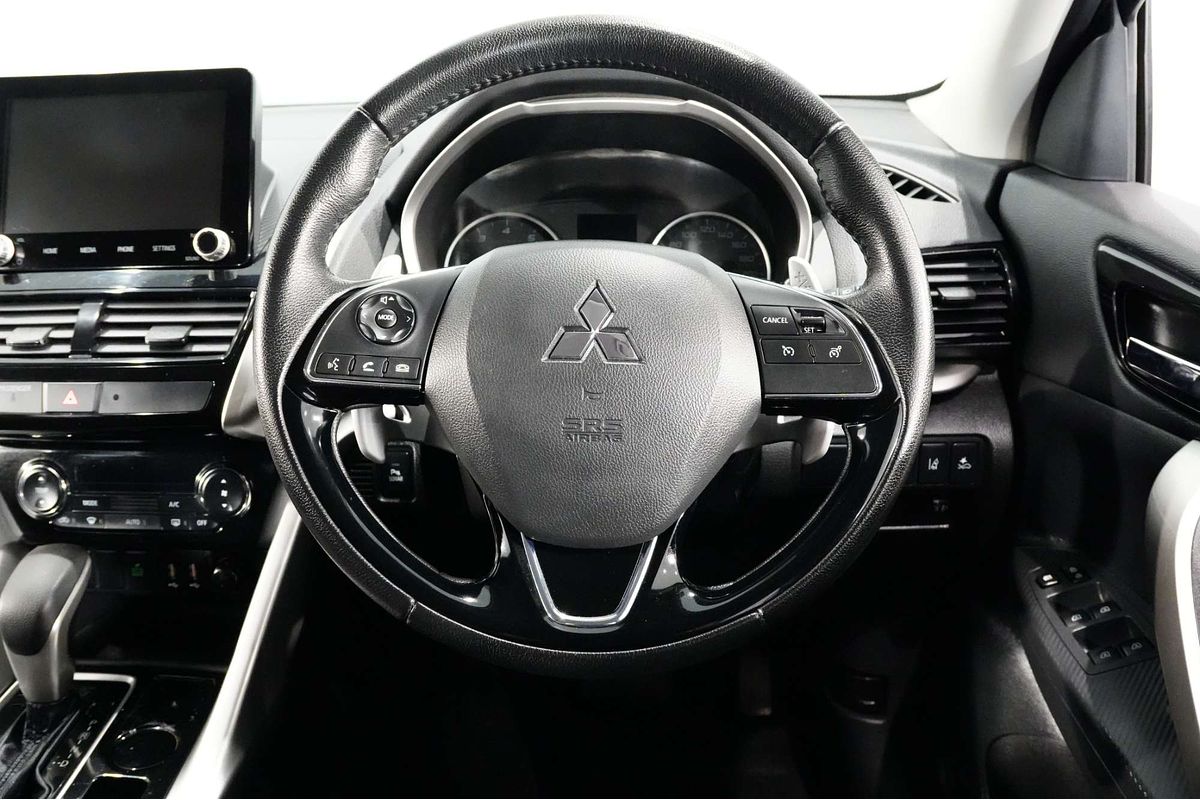 2023 Mitsubishi Eclipse Cross LS YB