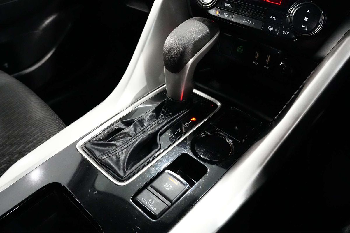 2023 Mitsubishi Eclipse Cross LS YB