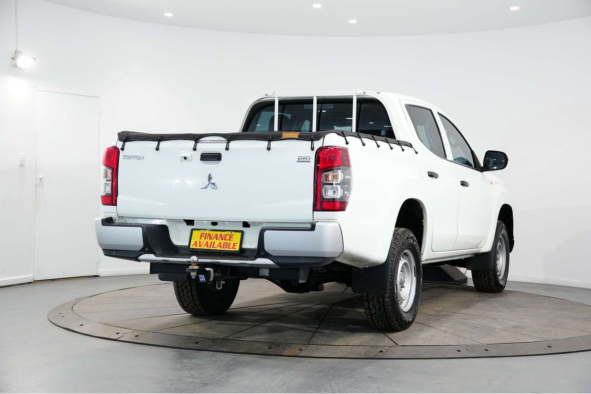 2020 Mitsubishi Triton GLX ADAS MR 4X4