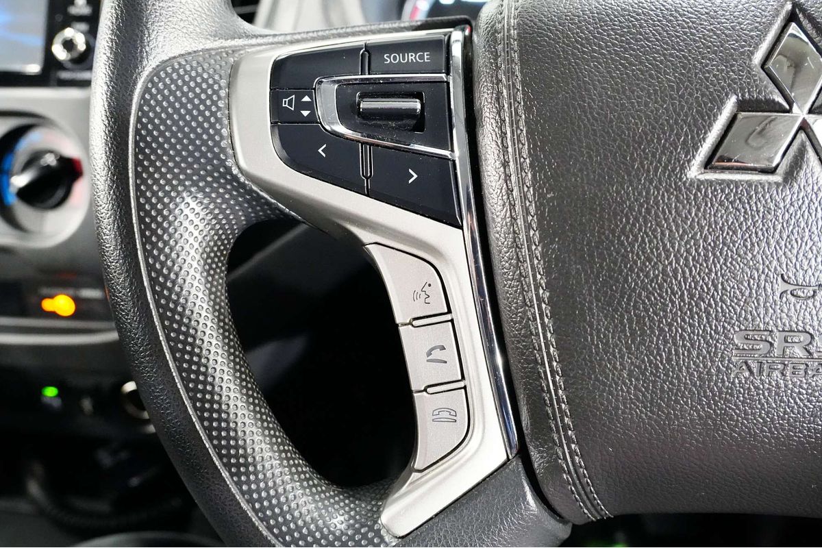 2020 Mitsubishi Triton GLX ADAS MR 4X4