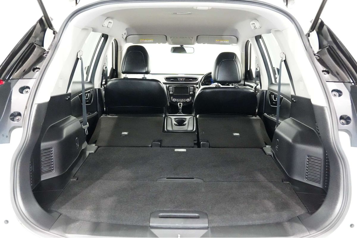 2022 Nissan X-TRAIL ST-L T32