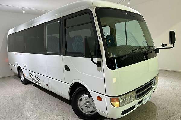 2015 Fuso Rosa Deluxe SWB