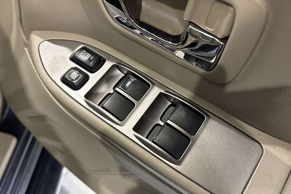 2009 Mitsubishi Pajero Exceed NT thumb-20