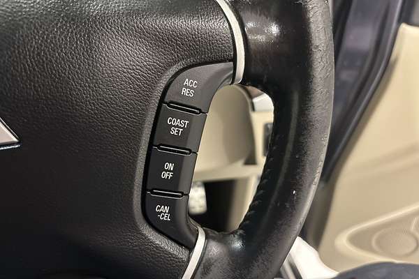 2009 Mitsubishi Pajero Exceed NT thumb-24