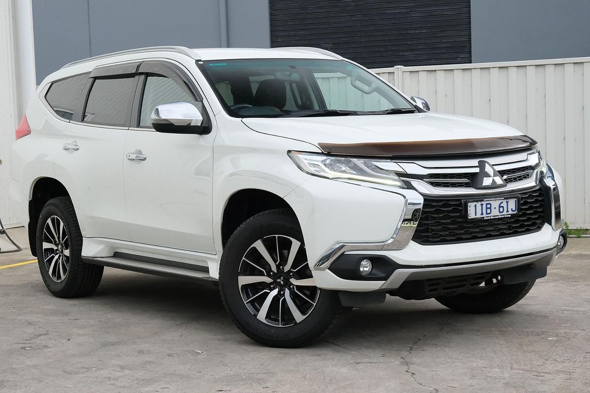 2017 Mitsubishi Pajero Sport GLX QE