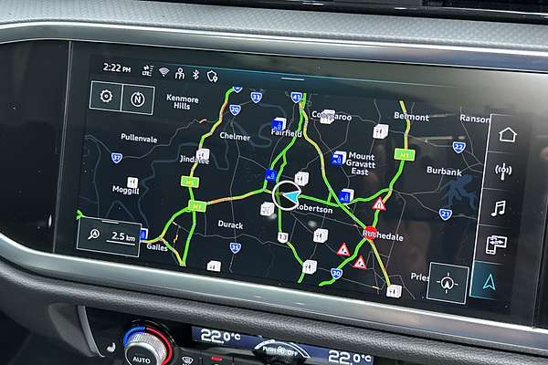 2025 Audi Q3 35 TFSI S line F3 thumb-14