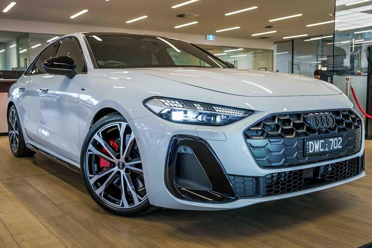 2025 Audi A5 e-hybrid S-Line B10