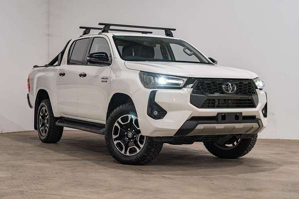 2024 Toyota Hilux SR5 48V GUN126R 4X4