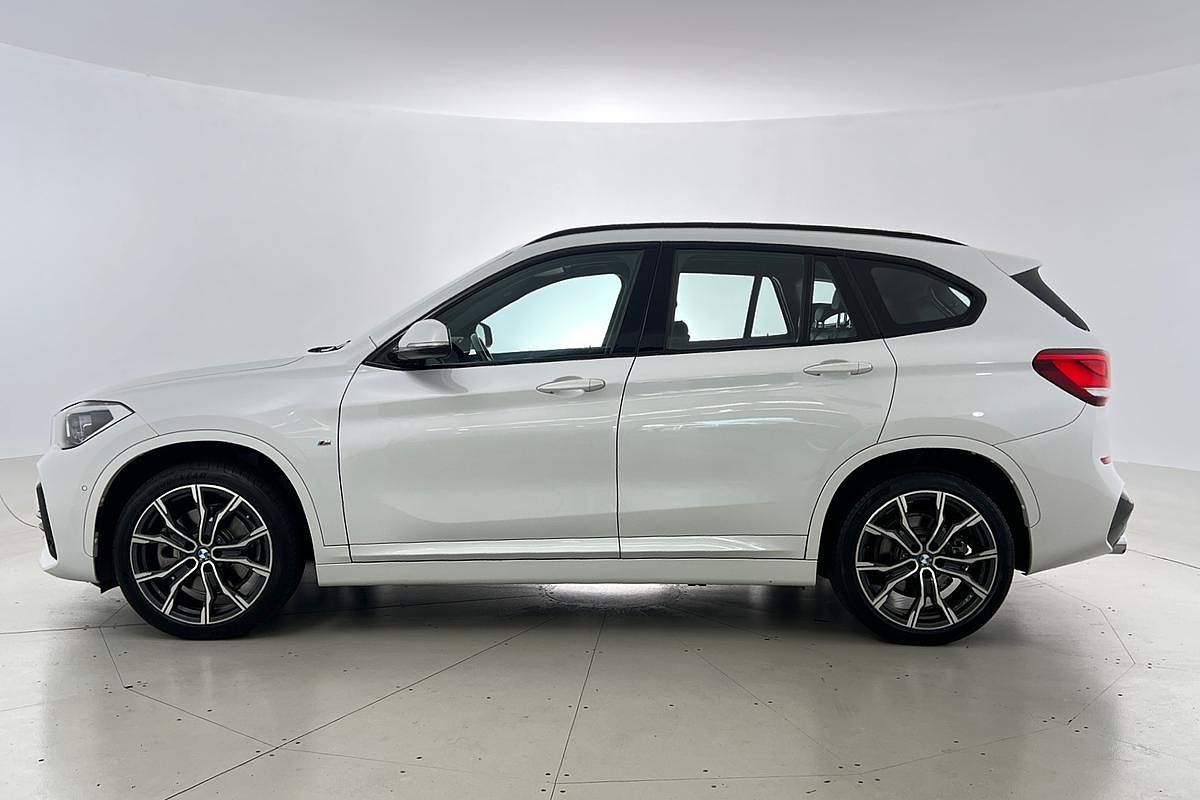 2022 BMW X1 xDrive20i M Sport U11