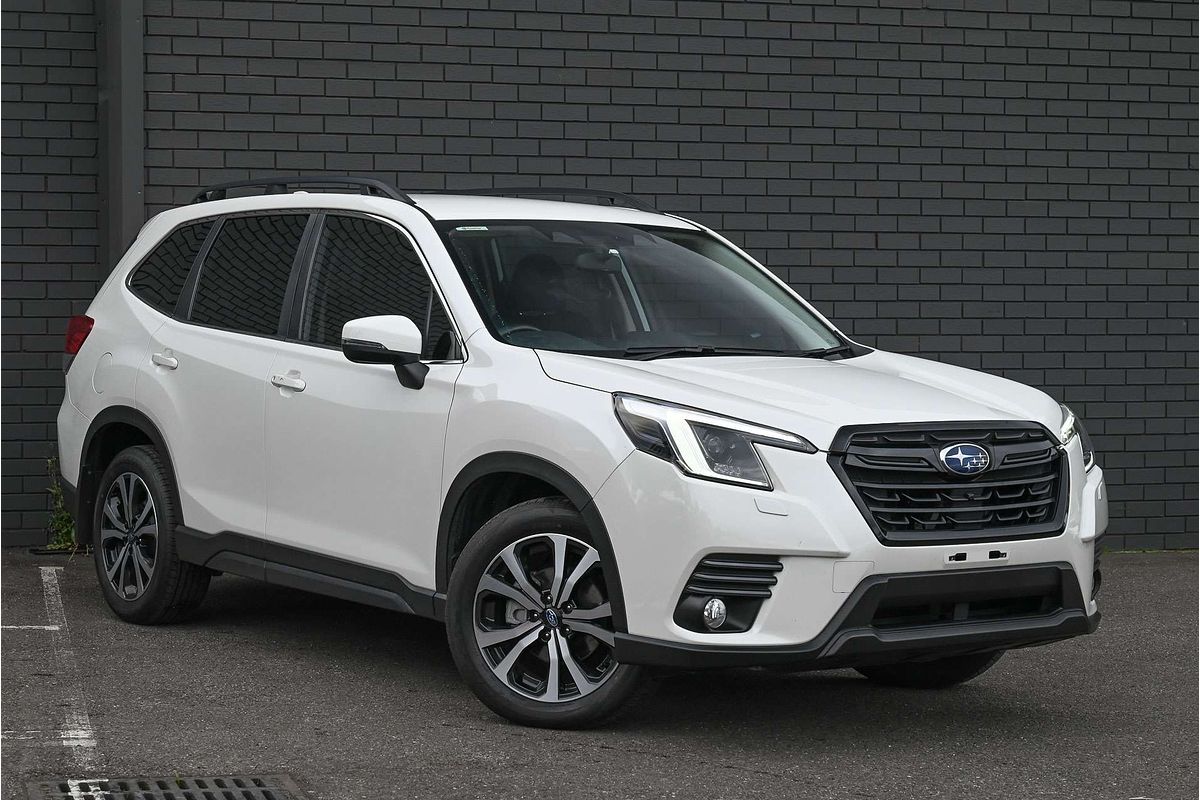 2023 Subaru Forester 2.5i Premium S5