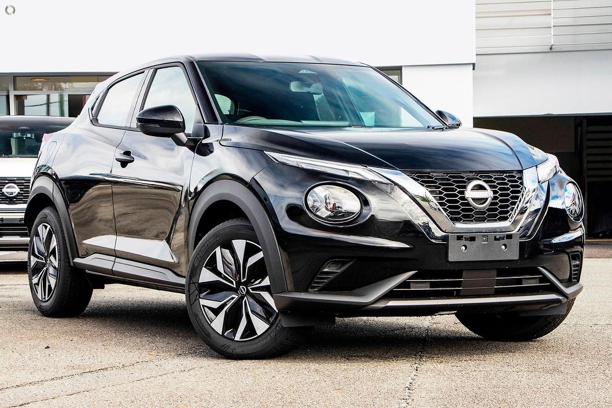 2025 Nissan JUKE ST F16
