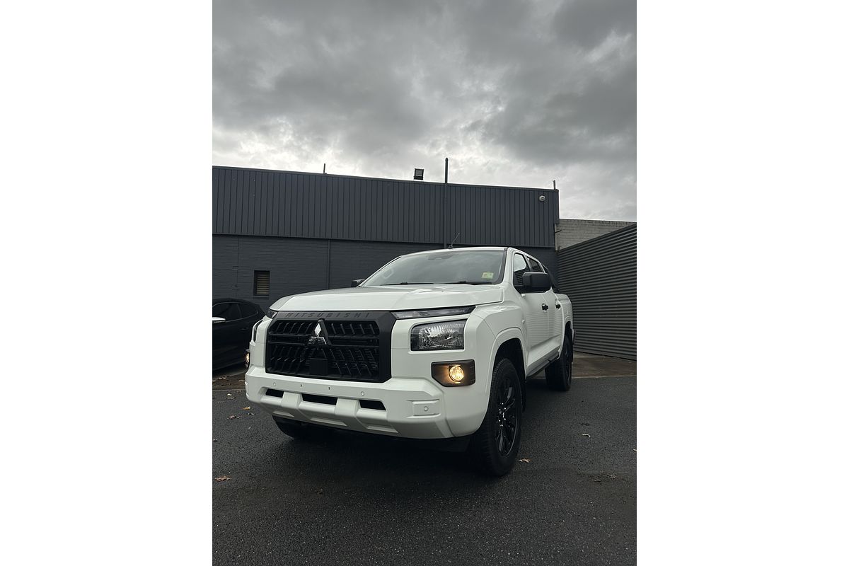 2025 Mitsubishi Triton GLX-R MV 4X4