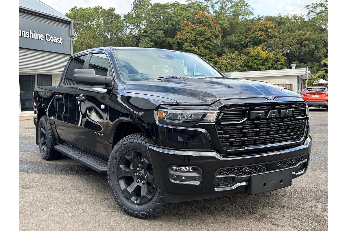 2026 RAM 1500 Express Black Edition Hurricane SO DT 4X4 SWB