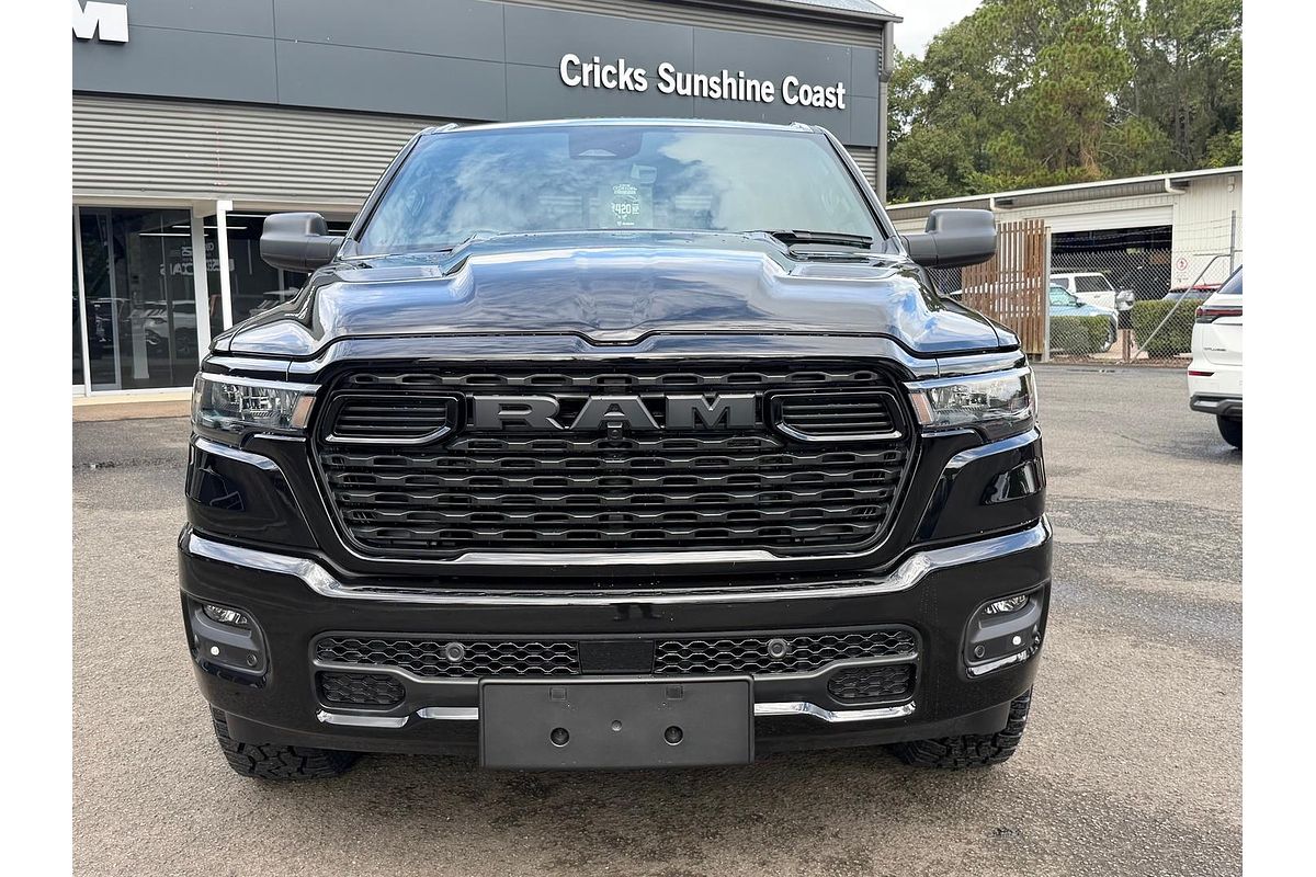 2026 RAM 1500 Express Black Edition Hurricane SO DT 4X4 SWB