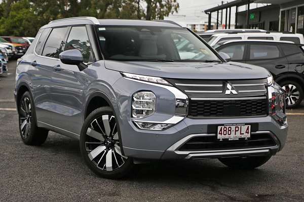 2025 Mitsubishi Outlander Exceed ZM