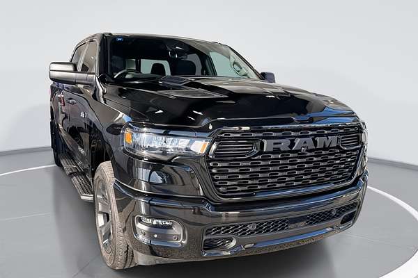 2026 RAM 1500 Express Black Edition Hurricane SO DT 4X4 SWB