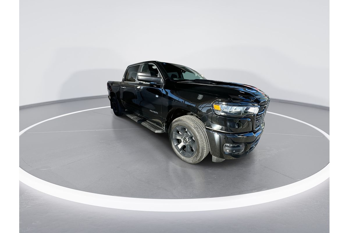 2026 RAM 1500 Express Black Edition Hurricane SO DT 4X4 SWB