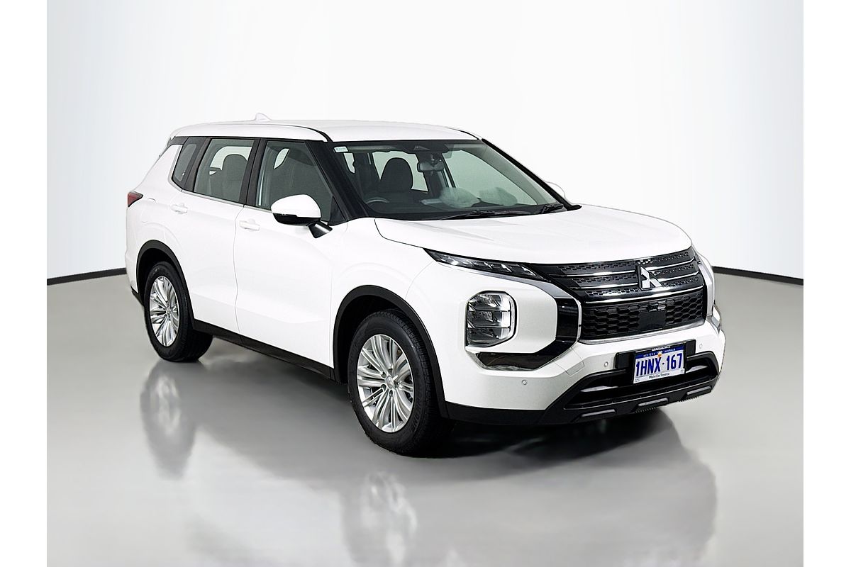 2022 Mitsubishi Outlander ES ZM