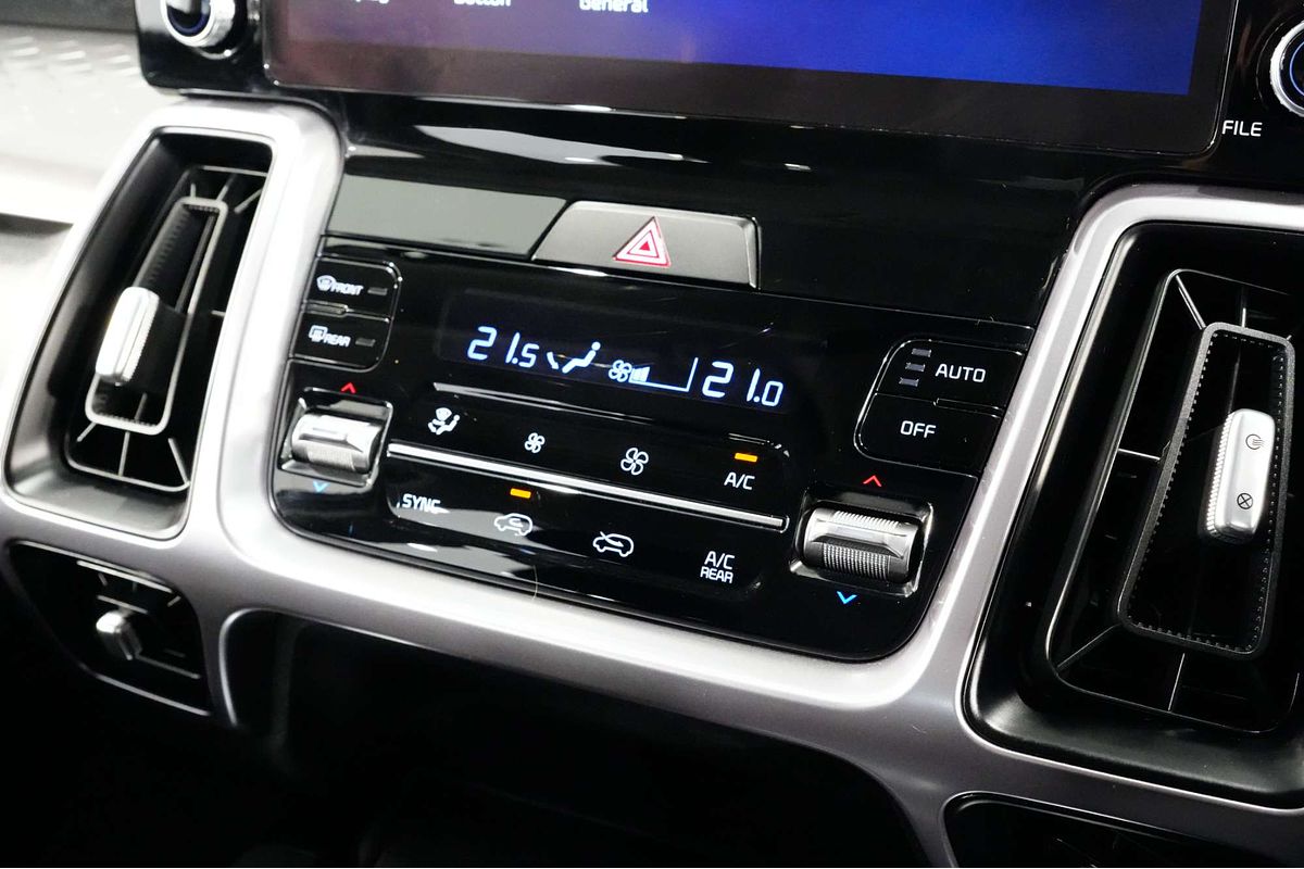 2023 Kia Sorento Sport MQ4