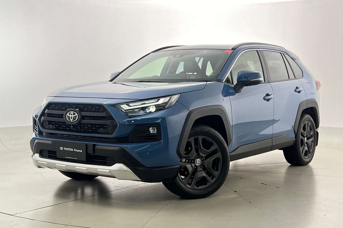 2025 Toyota RAV4 Edge AXAH54R