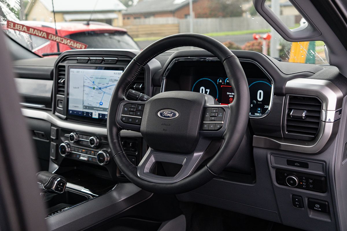 2023 Ford F-150 Lariat 4X4 SWB