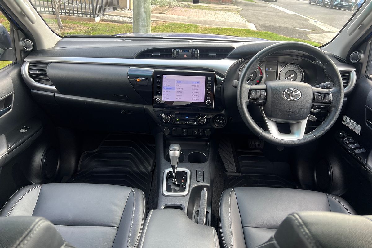 2020 Toyota Hilux SR5 GUN126R 4X4