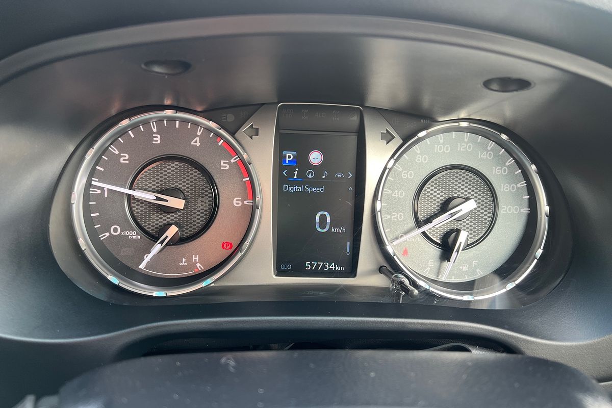 2020 Toyota Hilux SR5 GUN126R 4X4