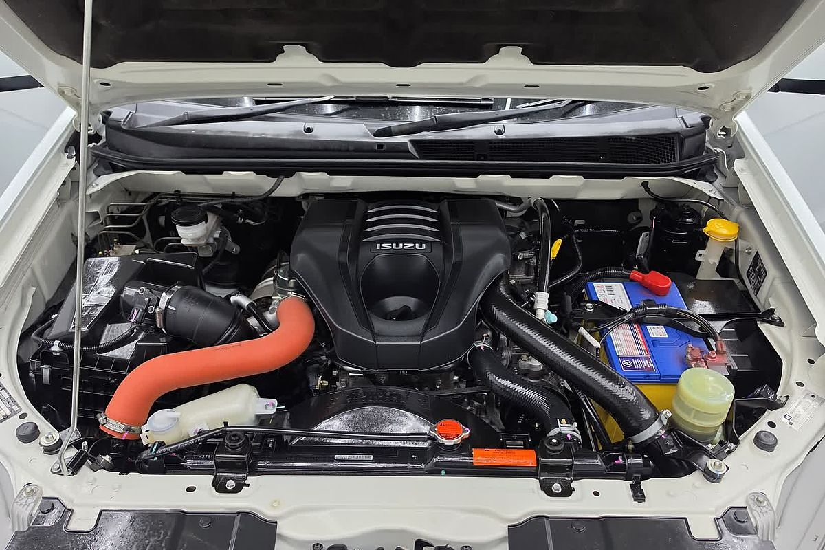 2020 Isuzu MU-X LS-M
